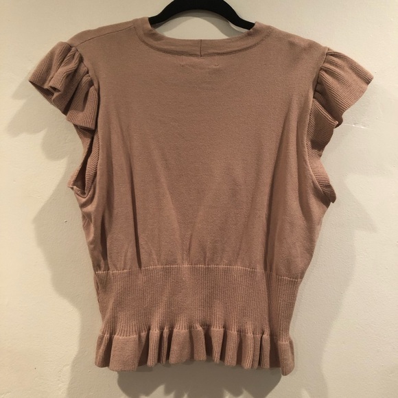 NWT - Short sleeve sweater. Flutter Sleeve Peplum Sweater - Picture 2 of 4